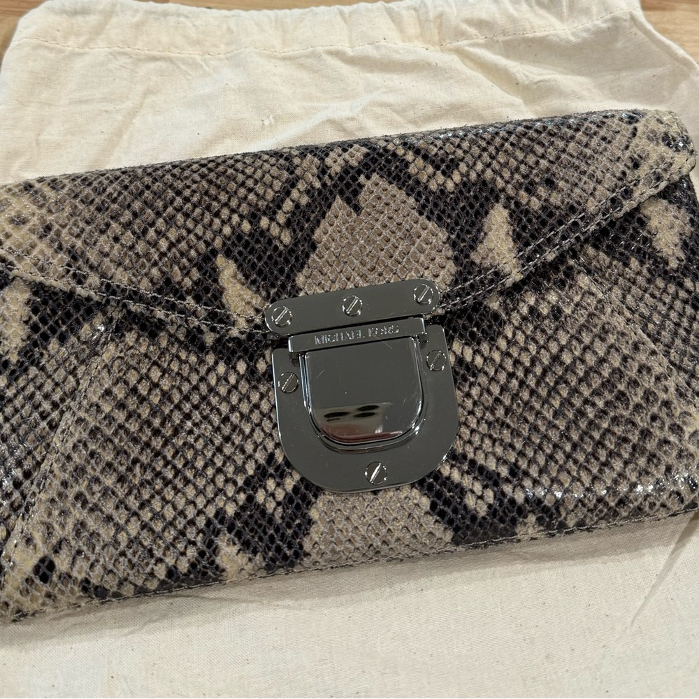MICHAEL KORS FAUX SNAKE SKIN CLUTCH